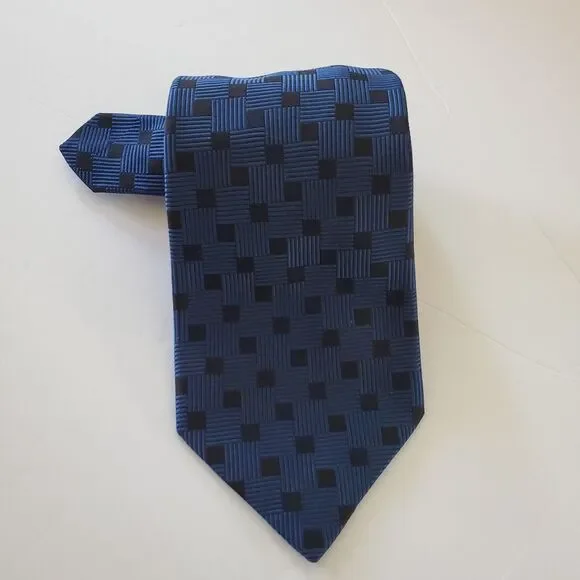 Robert Talbott 100% Silk Necktie Handsewn Dark Blue Black Estate Designer Sharp